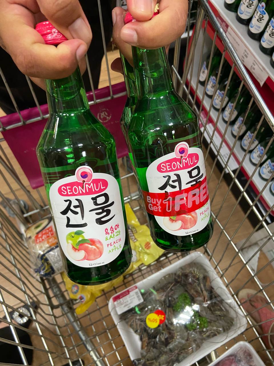 Seonmul wine tasting success at AEON 1 in Cambodia